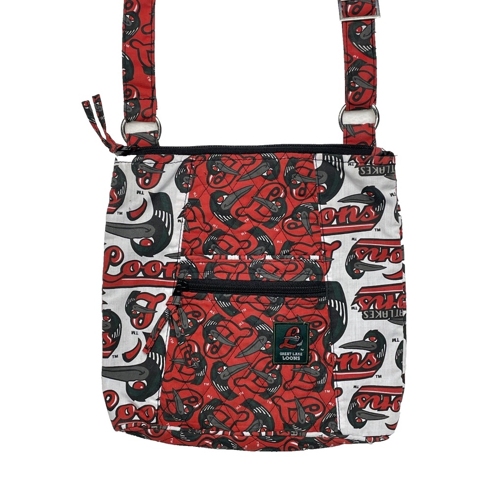 Great Lakes Lunes MiLB xBody Purse Team Logo Team Colors Zip Quilted Mi Baseball